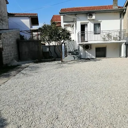Apartment Taki *